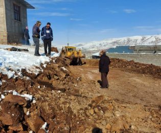 خاکبرداری و بازگشایی خیابان 14 متری کوی فرهنگیان