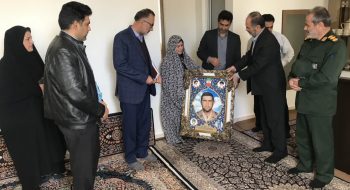 دیدار مسوولین شهرستان خلخال با خانواده معزز شهید سخاوت عزیزی
