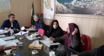 جلسه تعیین تکلیف مغازه های استیجاری شهرداری و ساماندهی  ایستگاه طولش