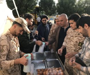 برپایی ایستگاه صلواتی مراسم سالگرد ارتحال امام درسالن ولایت خلخال
