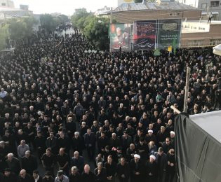 تجمع حسینیان خلخال در میدان معلم در روز هفتم محرم